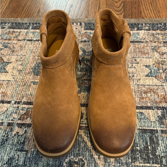 NEW UGG | Josefene Cuff Boot Sz 8.5 - Picture 2 of 7